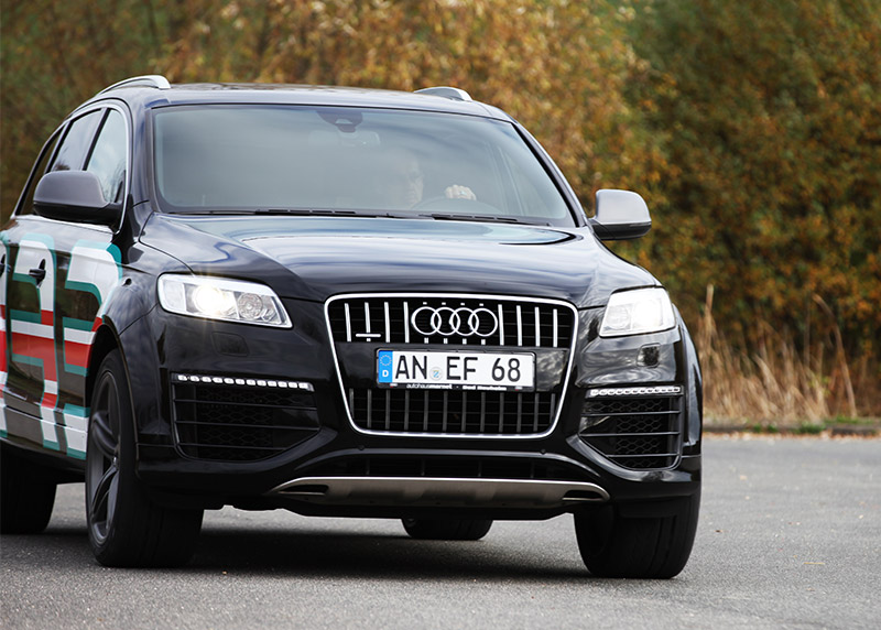 Fahrschulauto Audi SUV der Fahrschule Eff.